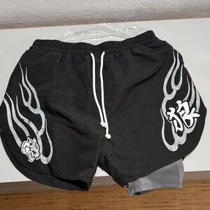 Darc Sport flame phantom short 
Lg